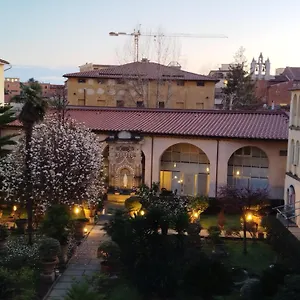 Casa Per Ferie Religiosa Figlie Di Nazareth , Pisa Italia