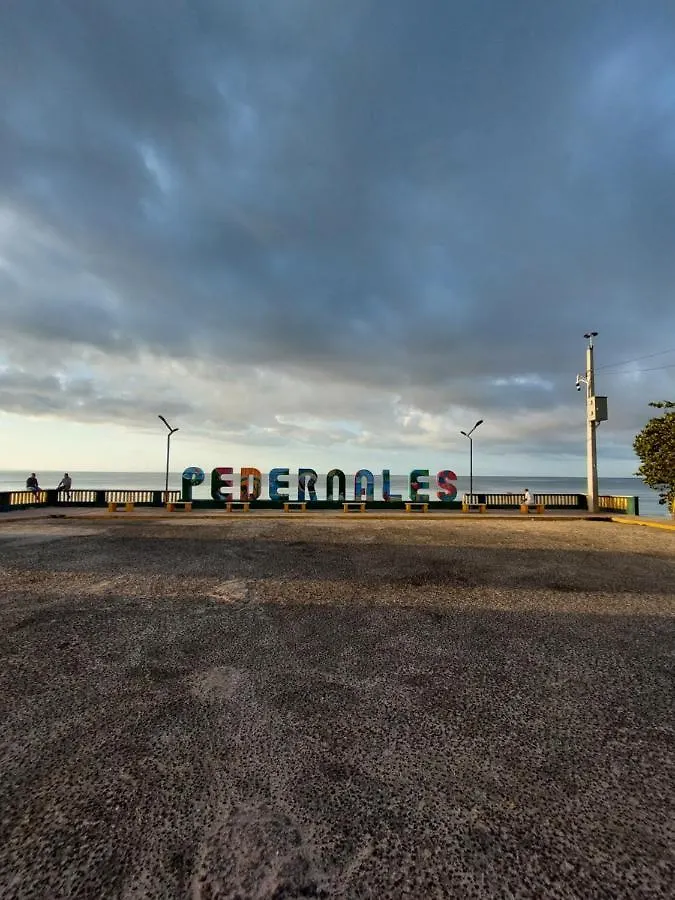 El Aplatanao Hotel Pedernales