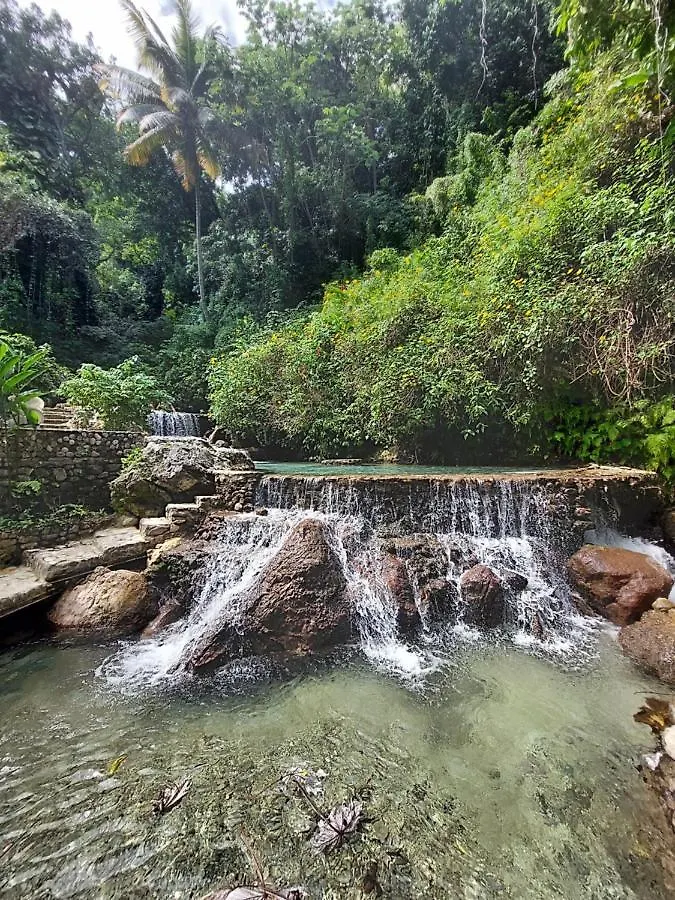 El Aplatanao Hotel Pedernales